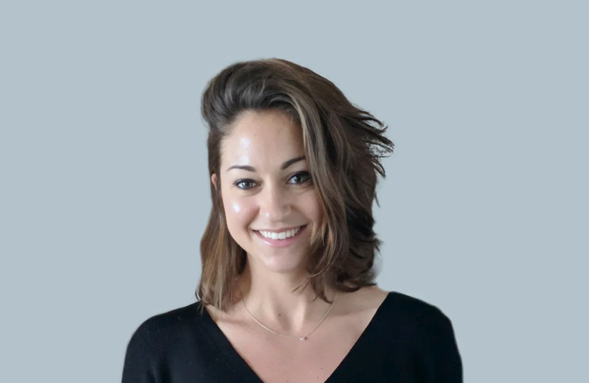 Lauren headshot